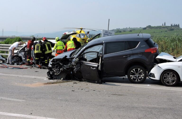 Come comportarsi in caso di incidente in autostrada