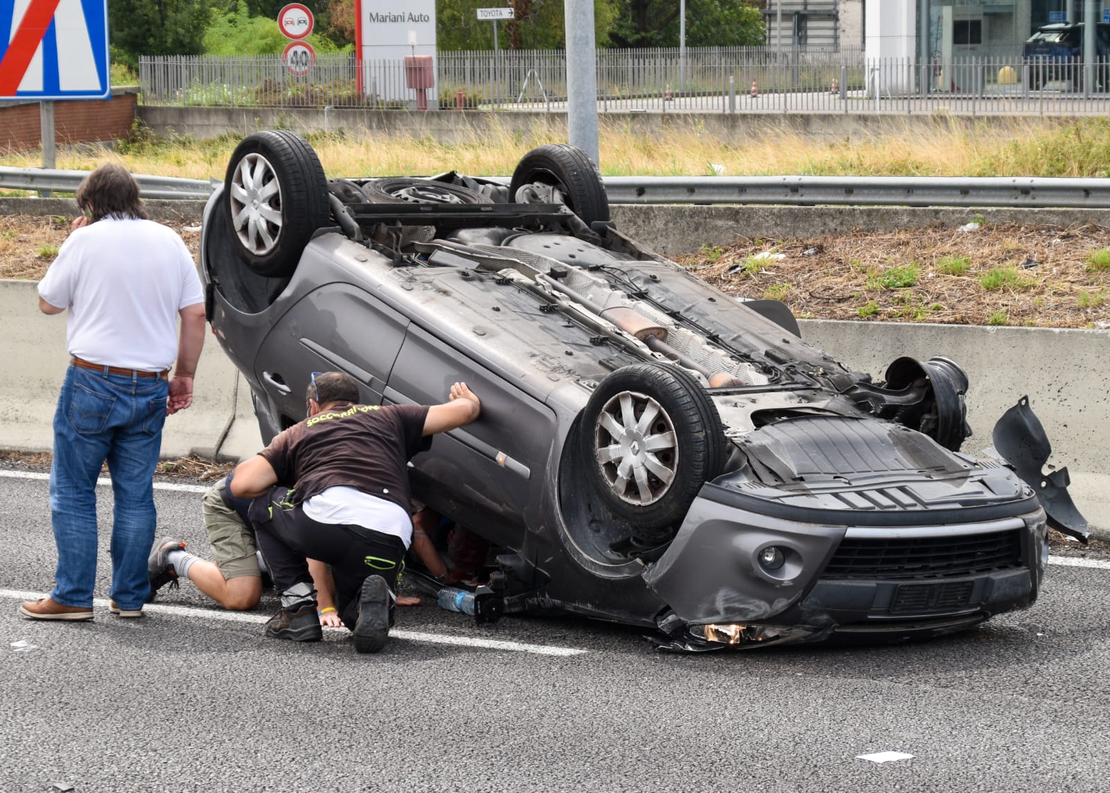 Cosa fare in caso di incidente con feriti Cosa fare in caso di incidente con feriti